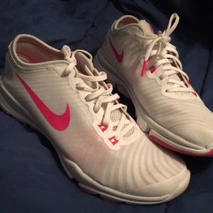 NIKE flex supreme TR4 sneakers